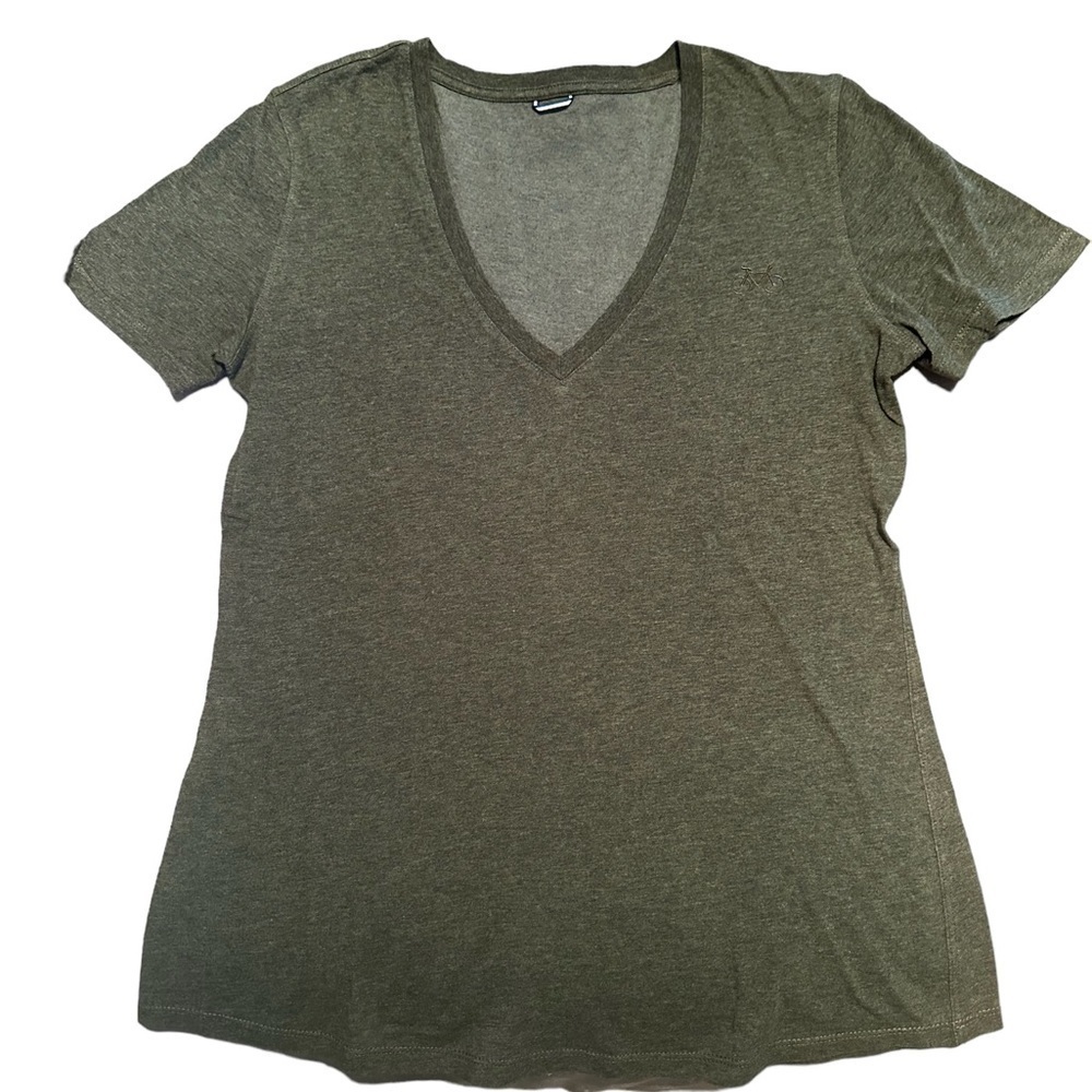 Kit and Ace V-Neck T-shirt size XS